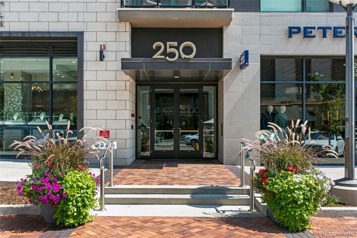 Property Photo:  250 Columbine Street 409  CO 80206 