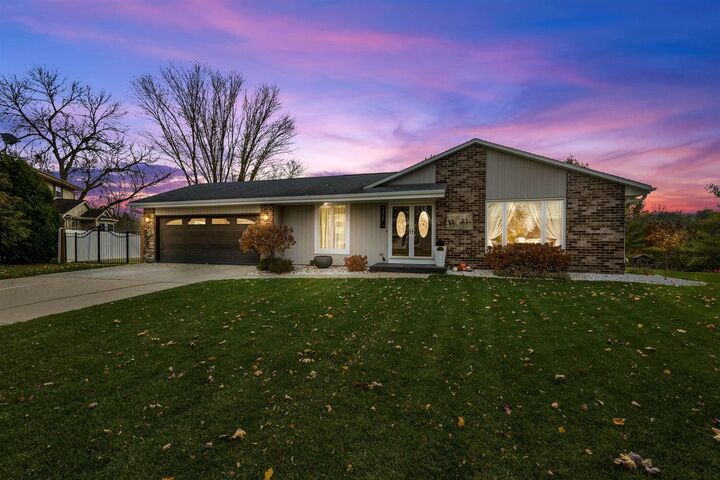 Property Photo:  4228 Park View Drive  WI 53546 