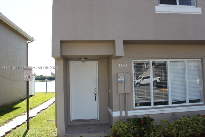 Property Photo:  180 Riviera Cir 30-5  FL 33326 