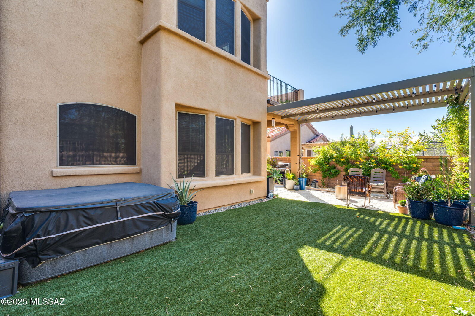 Property Photo: 5757 N Winding Woods Place AZ 85718