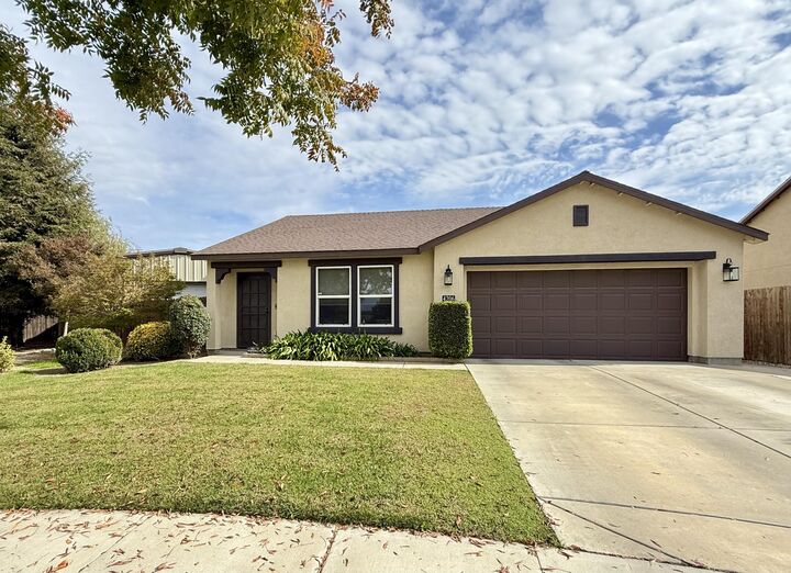 4206 S Julieann Court  Visalia CA 93277 photo