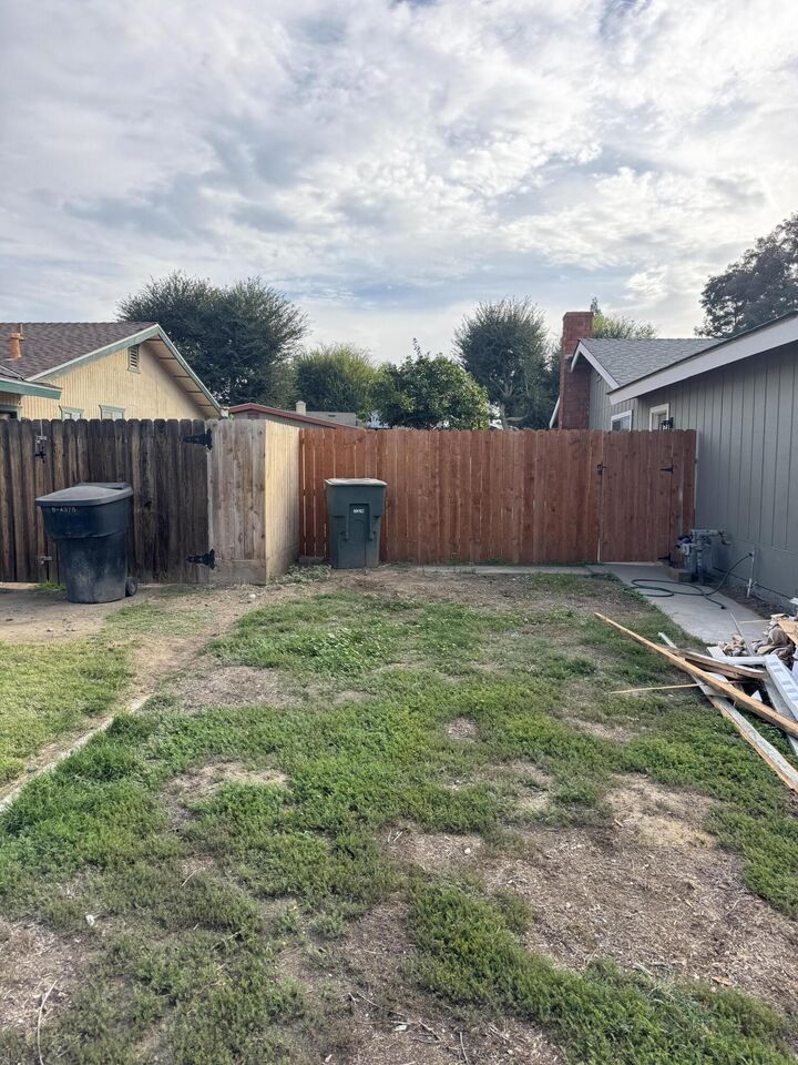Property Photo:  1732 S Burke Street  CA 93292 