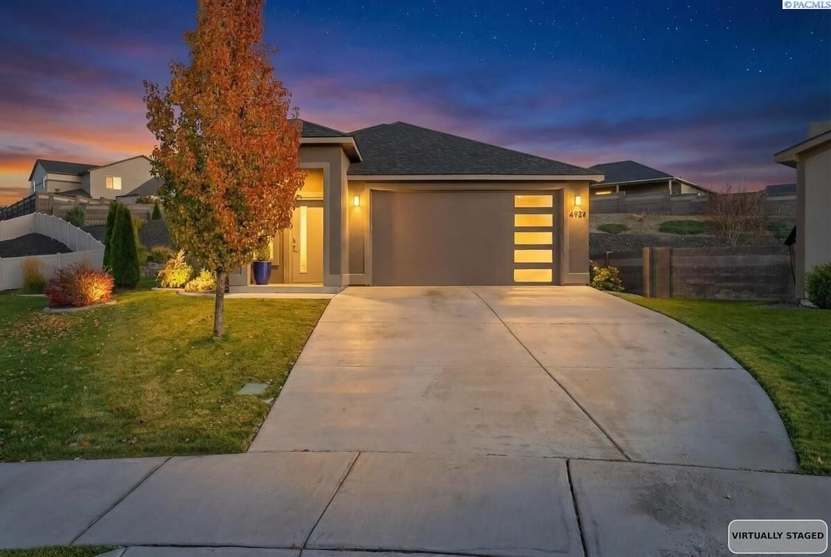 Property Photo:  4939 Smitty Dr  WA 99352 