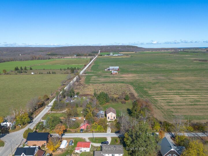 Property Photo:  310003 Kemble Rock Road  ON N0H 1S0 