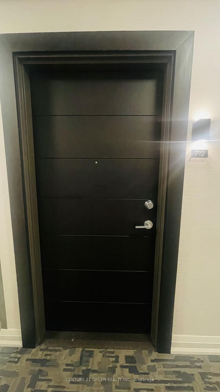 Property Photo:  212 King Street E 712  ON L8N 1B5 