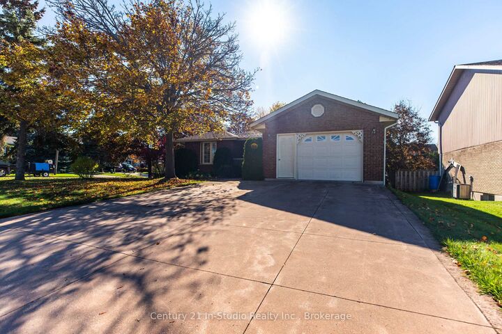 Property Photo:  750 Baird Street  ON N2Z 1M3 