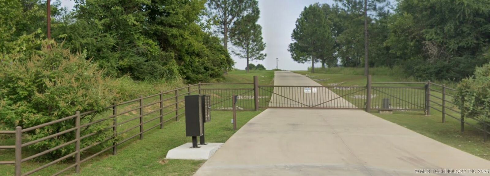 Property Photo:  4 S 337th  OK 74454 