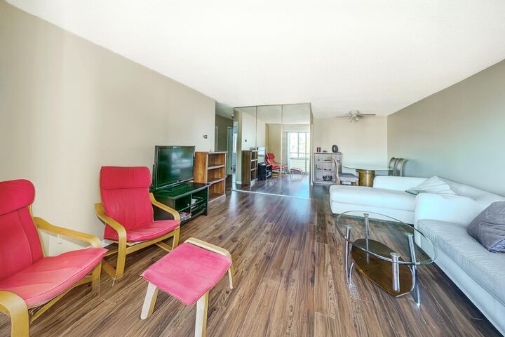 Property Photo: 20460 54 Avenue 306 BC V3A 6N6