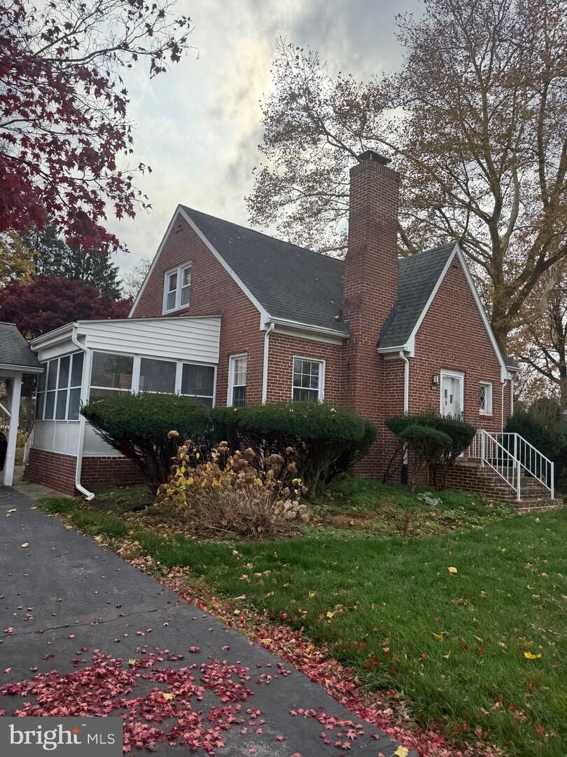 Property Photo:  927 Hamilton Street  PA 17013 