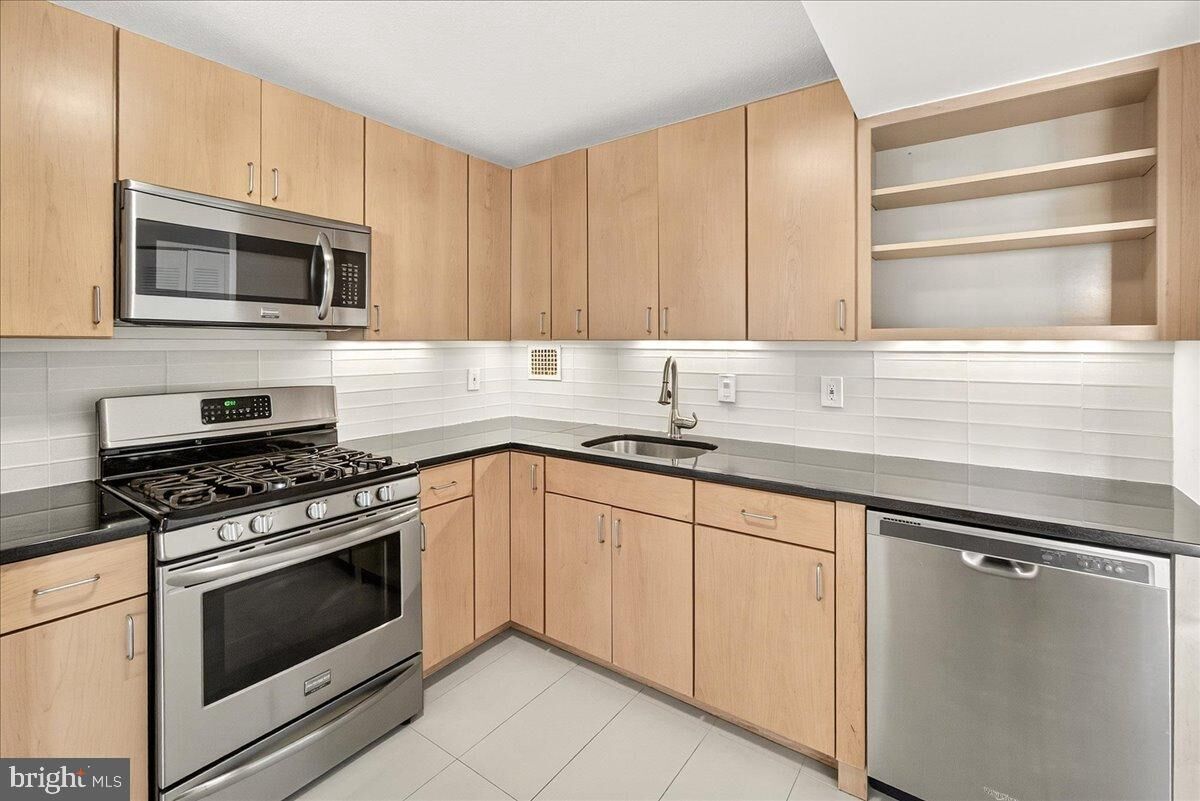 Property Photo: 118 Monroe Street 1208 MD 20850