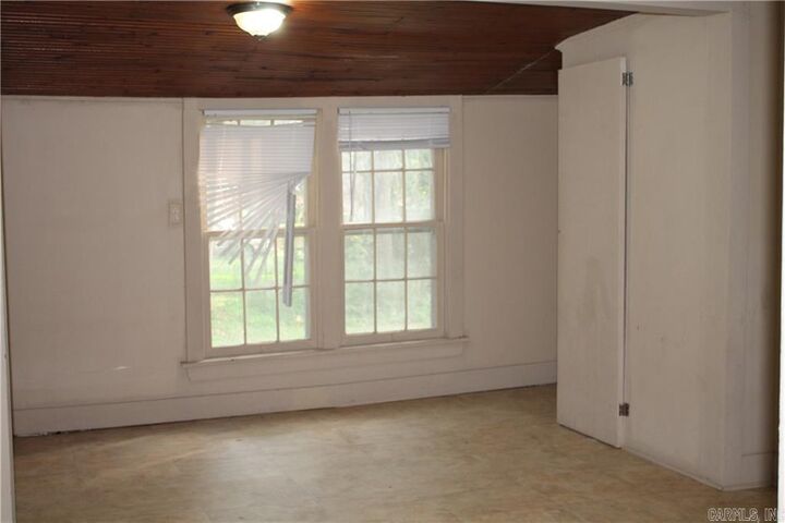 Property Photo:  604 E 5  AR 72801 