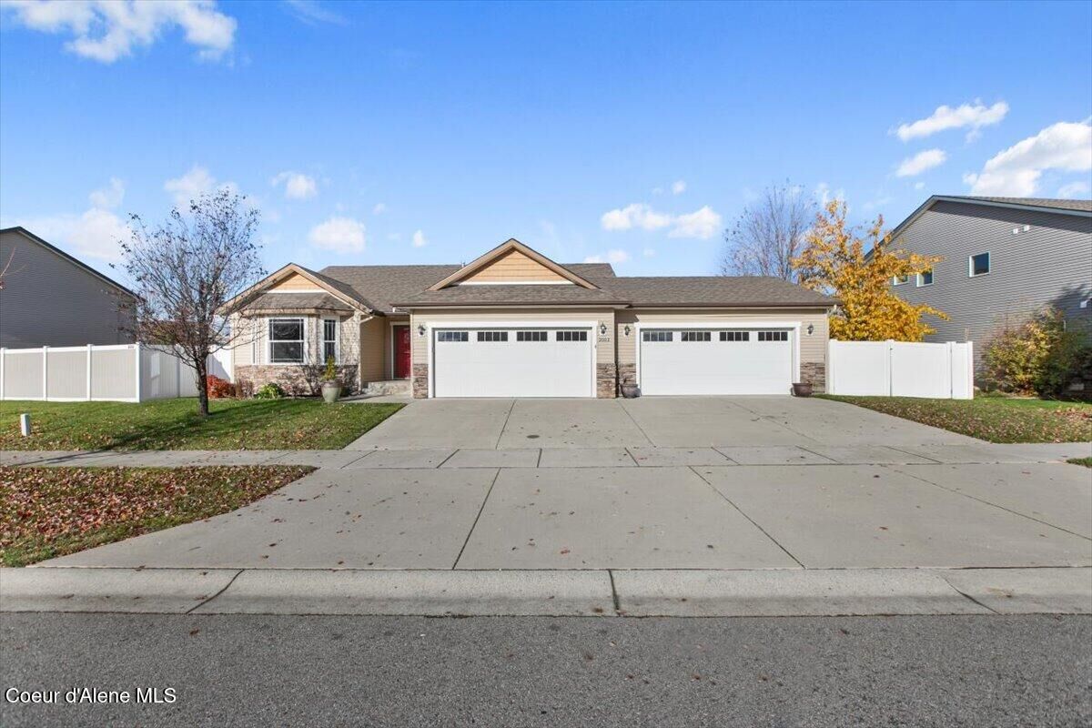 Property Photo: 2002 W Freeland Dr ID 83815