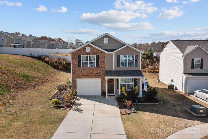 Property Photo:  321 Kingsford Drive  NC 28164 