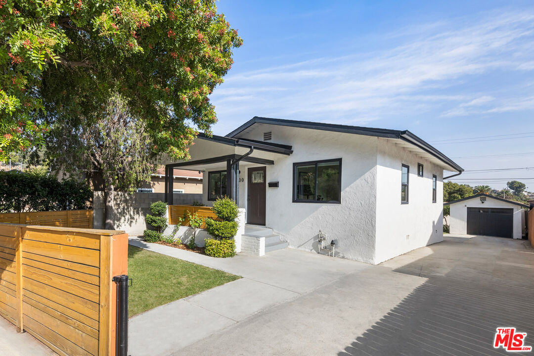 Property Photo: 3330 Minto Ct CA 90032