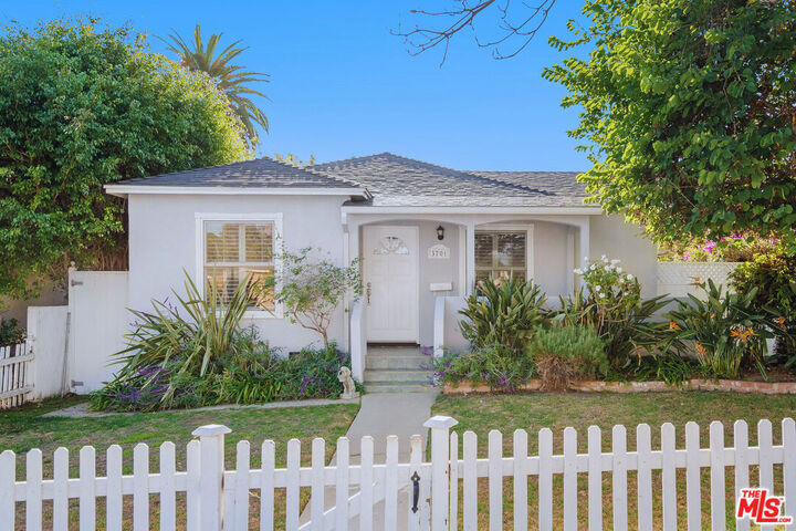 Property Photo:  3701 Tilden Ave  CA 90034 