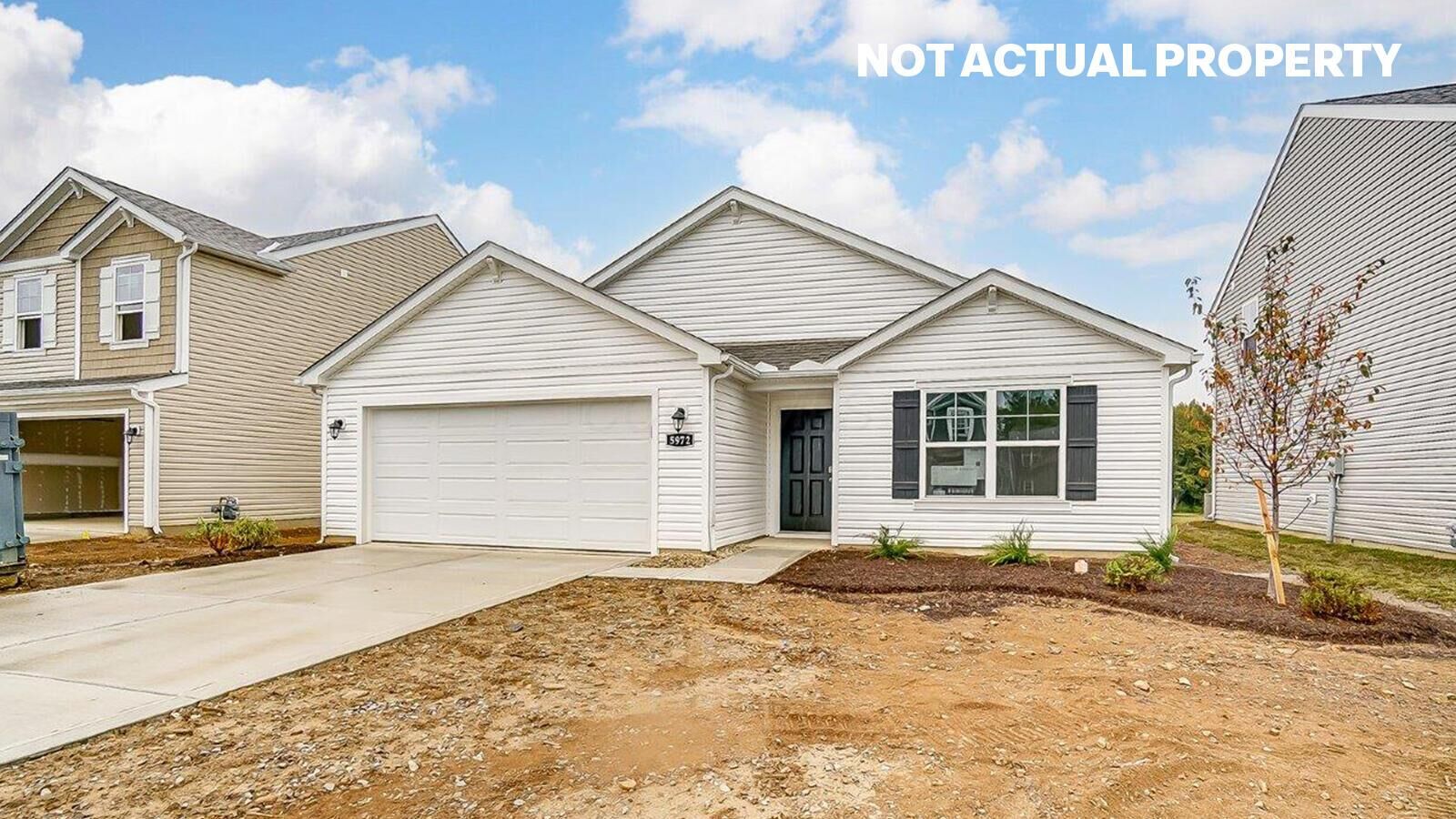 Property Photo:  978 Sherwood Loop  OH 43311 