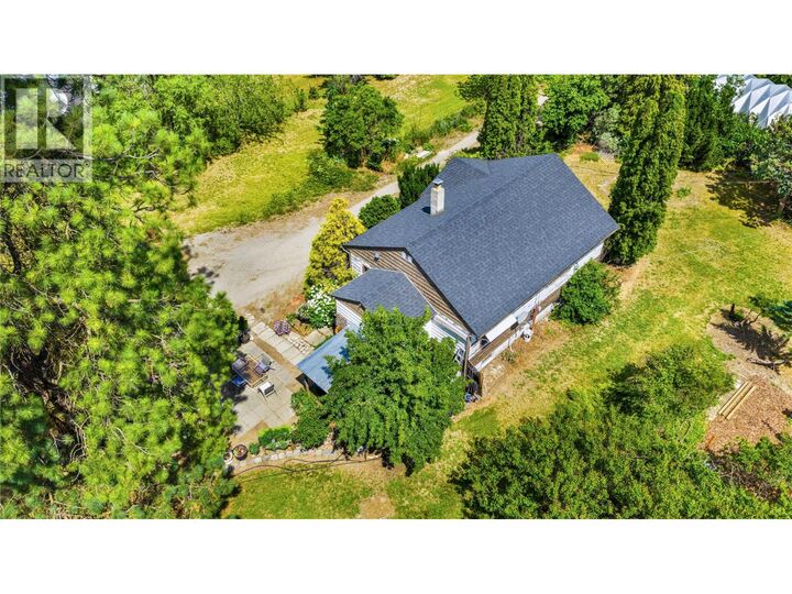 Photo de la propriété:  911 32nd Avenue South  BC V0B 1G1 
