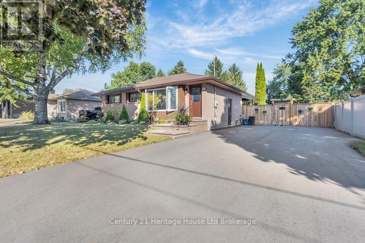 Property Photo: 200 Elizabeth Street ON N0M 2M0