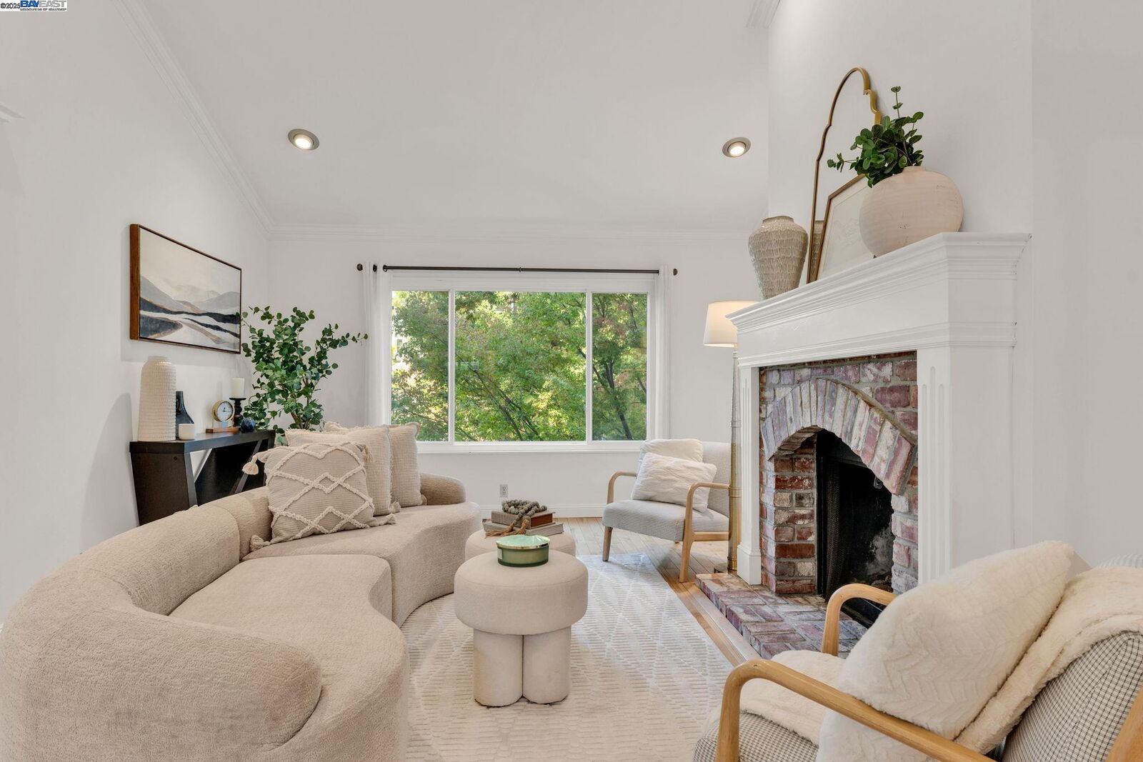 Property Photo:  394 Camelback Rd  CA 94523 