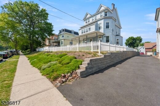 Property Photo:  76 Lafayette Ave 3  NJ 07055 