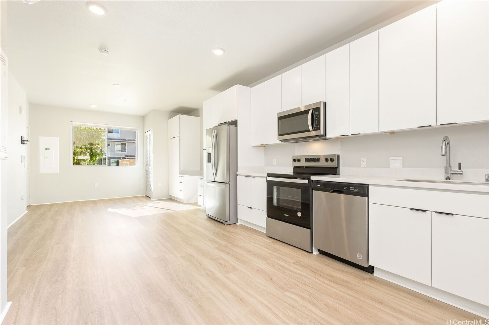 Property Photo: 91-3575 Kamolehonua Street 902 HI 96706