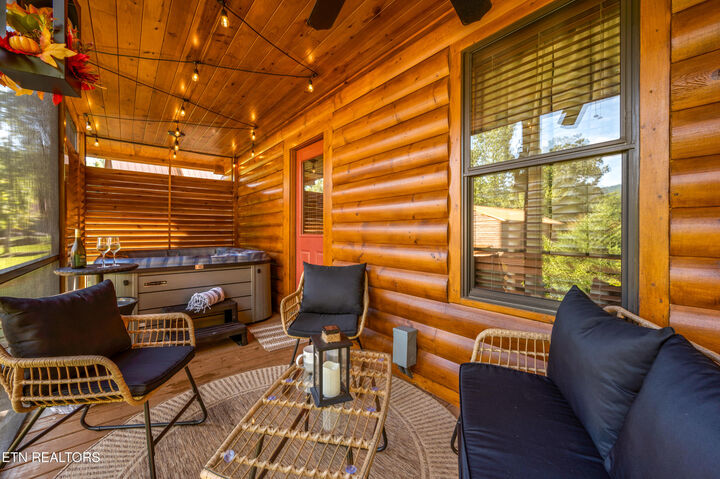 Property Photo:  139 White Oak Resort Way  TN 37738 