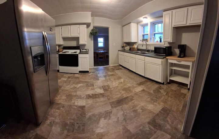 Property Photo:  206 Highland  MI 48661 