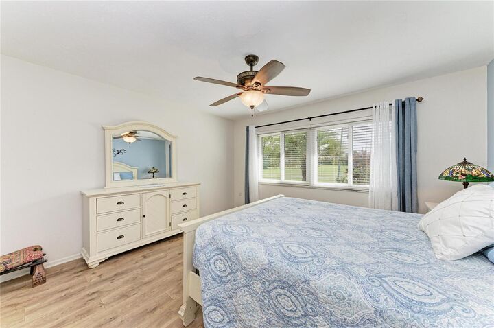 Property Photo: 1311 Oakleaf Court FL 34208