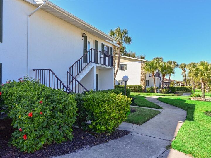 Property Photo:  5400 34th Street W I-9  FL 34210 