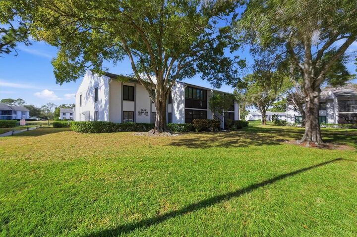 Property Photo:  1243 Pine Ridge Circle W D2  FL 34688 