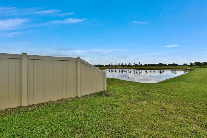 Property Photo:  9742 Lemon Drop Loop  FL 33573 