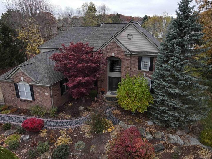 Property Photo: 1921 Catlin Drive MI 48306-4594