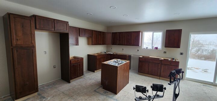 Property Photo: 901 Surrey Ave ND 58785