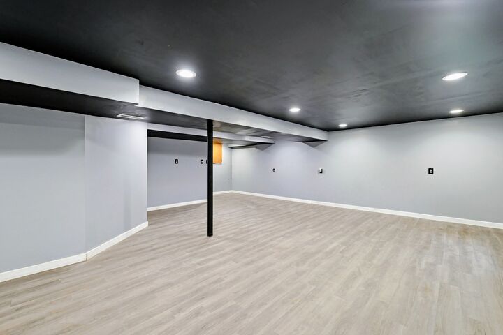 Property Photo: 17910 Millstone Road IL 60429