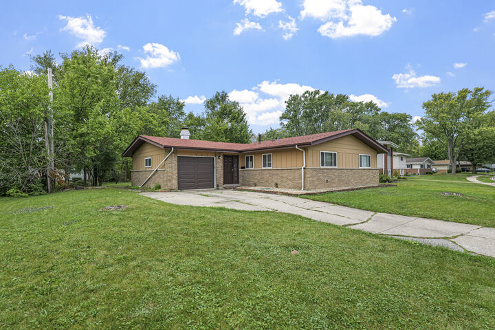 Property Photo:  302 Springfield Street  IL 60466 
