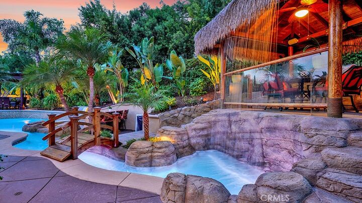 Property Photo: 31 Calle Vista Del Sol CA 92673