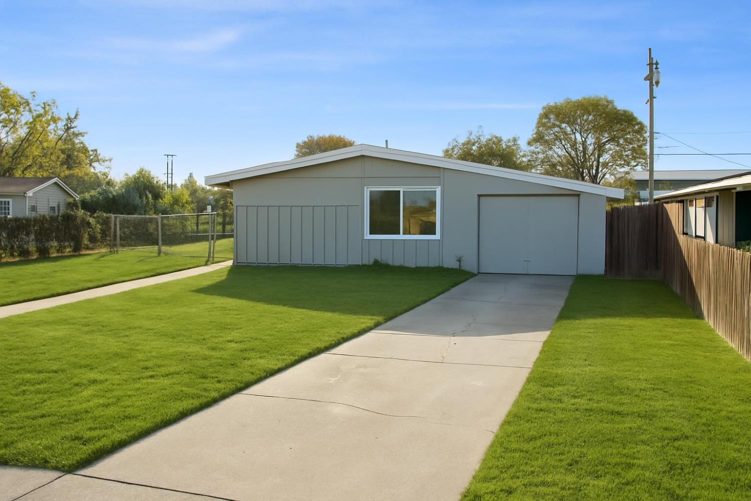 Property Photo:  3903 Hogue Avenue  CA 95204 