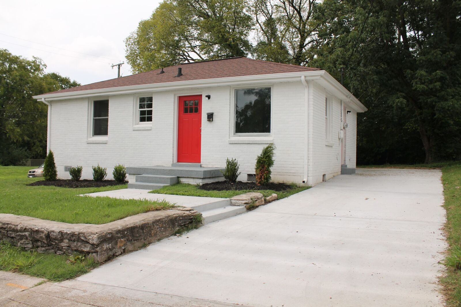 Property Photo: 1114 Wheless St TN 37208