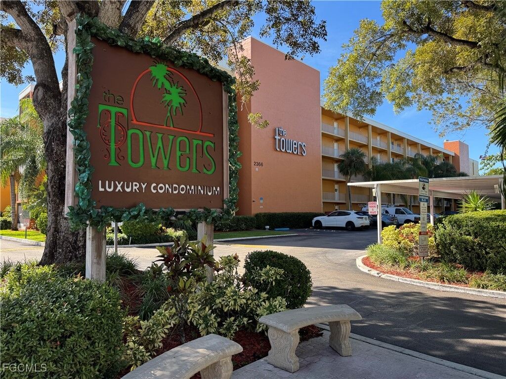 Property Photo:  2366 E Mall Drive 109  FL 33901 