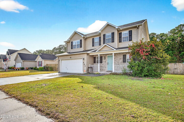 Property Photo:  401 Savannah Drive  NC 28546 
