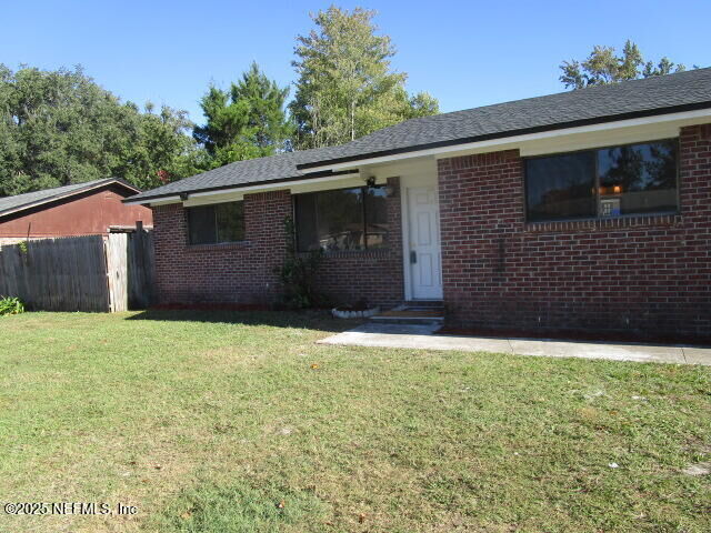 Property Photo: 957 Doshire Drive FL 32065