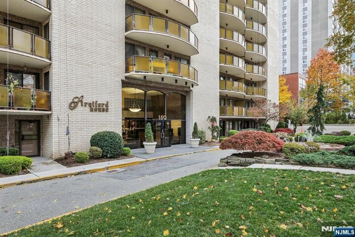 Property Photo: 150 Overlook Avenue 6H NJ 07601