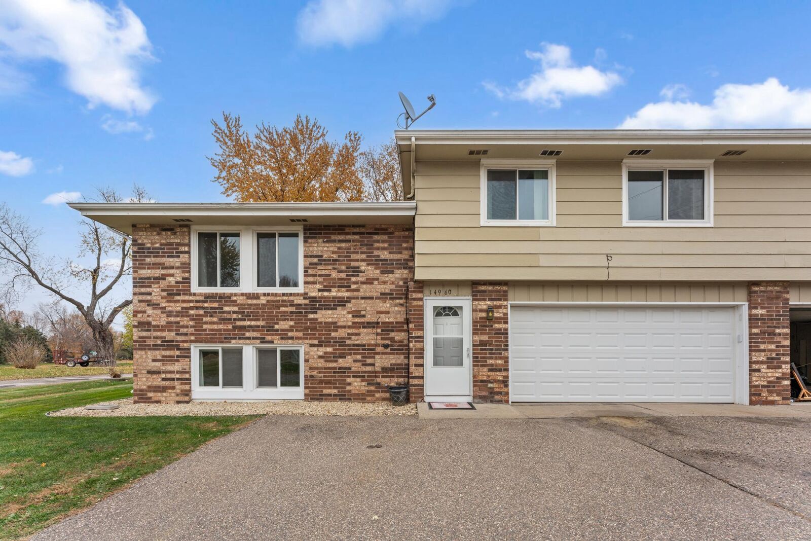 Property Photo:  14960 Dodd Boulevard  MN 55068 