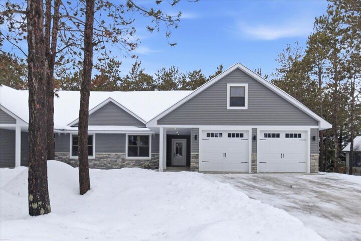 Property Photo:  1789 Saint Andrews Place  WI 54017 