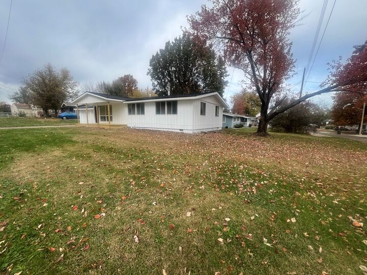 Property Photo: 93 11th Street MO 64601