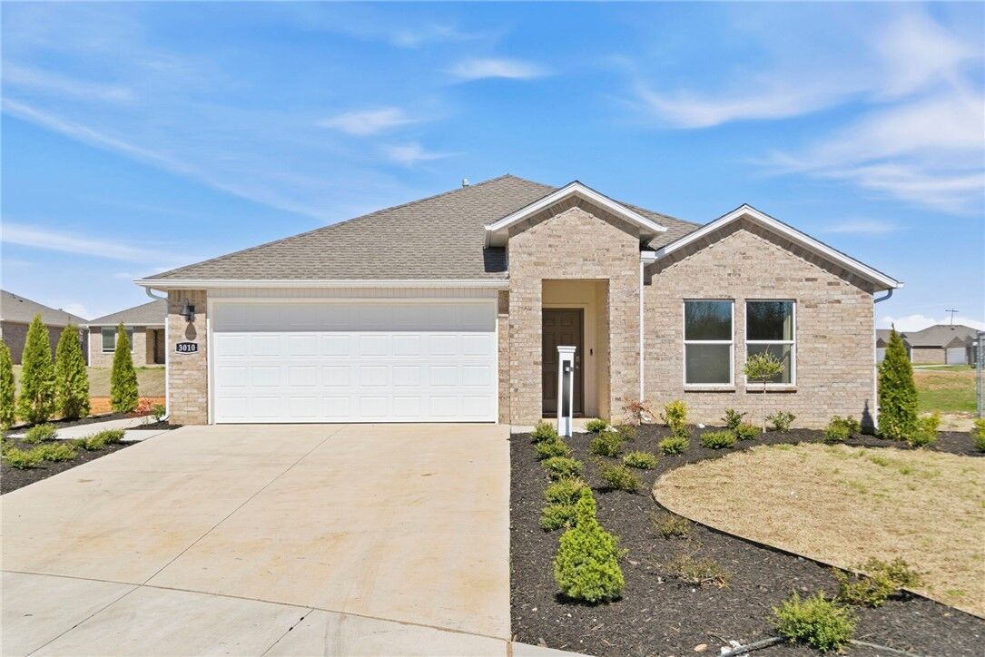 Property Photo: 3100 Rosalee Lane AR 72736