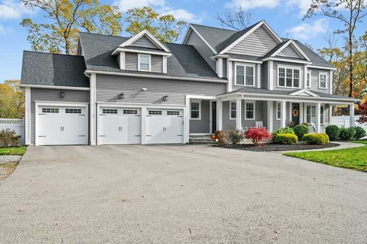 Property Photo:  6 Hehns Farm Way  MA 01748 