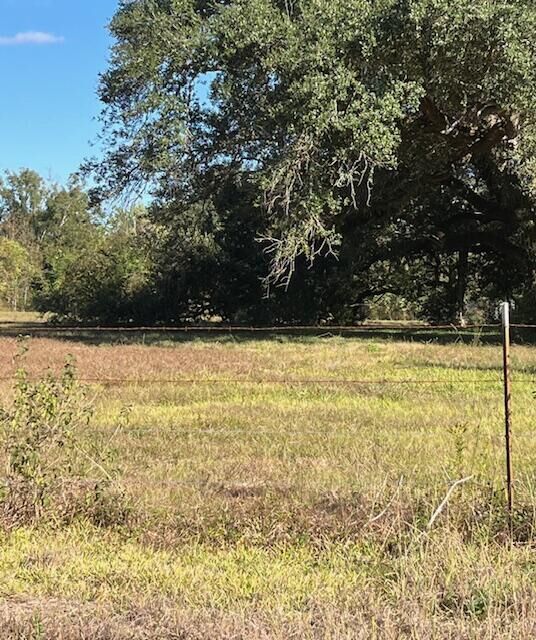 Property Photo: Perry St LA 70663