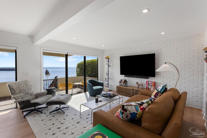 Property Photo:  5 Port Royal Way  FL 32502 