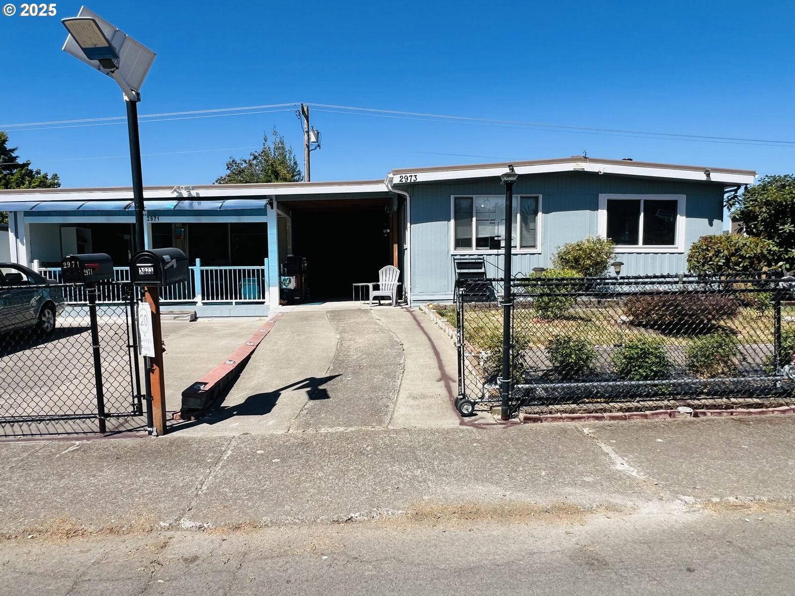 Property Photo: 2973 Surfwood Dr NE OR 97305